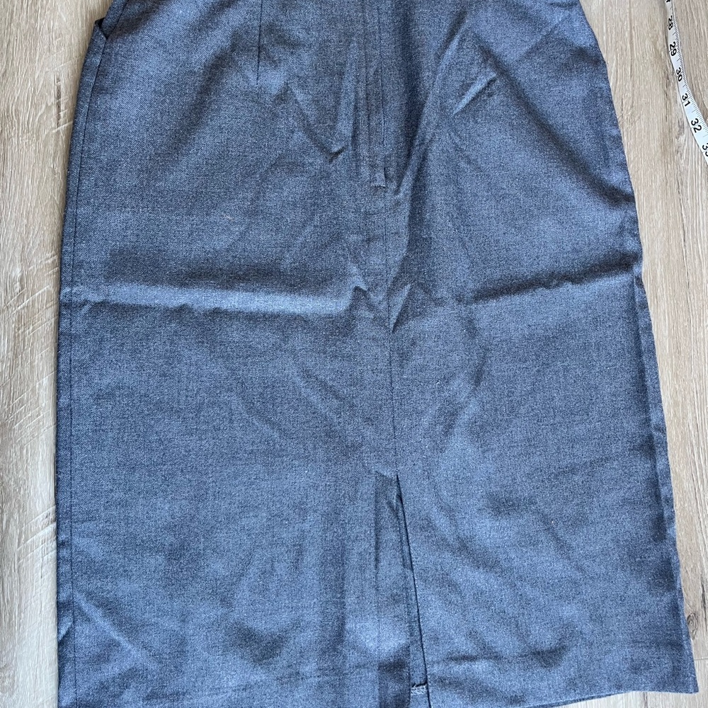 Vintage Gray Pencil Skirt - Picture 5 of 7